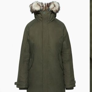 Aritzia Summit Parka